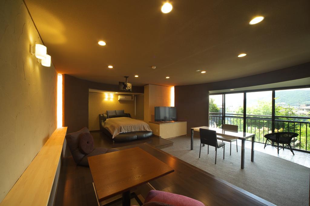 Meitei No Yado Hotel Koshien Fuefuki Bagian luar foto